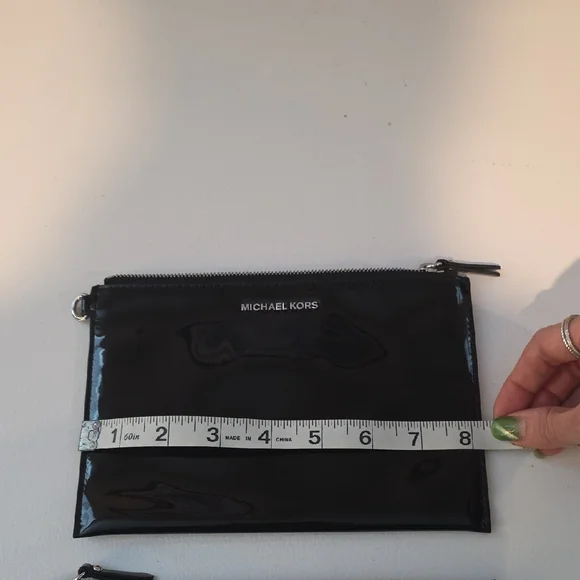 Michael Kors Wristlet Clutch Set Patent Black + Clear Logo Pouch Interchangeable - Picture 6 of 7